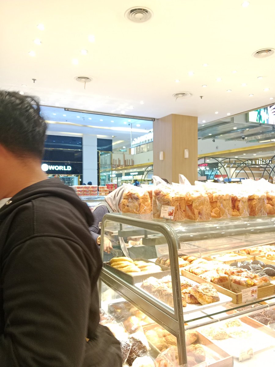 mako dateee 🍥🥯🥧🧁🍰