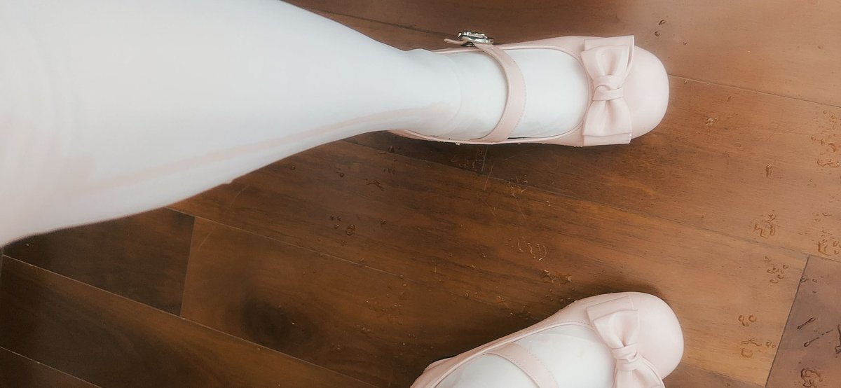 肉胶好色哦，流了好多水
感谢兔兔的胶衣让孩子圆梦🥰<a href="/kawairanran/">姌姌</a> 
#kigurumi #胶衣