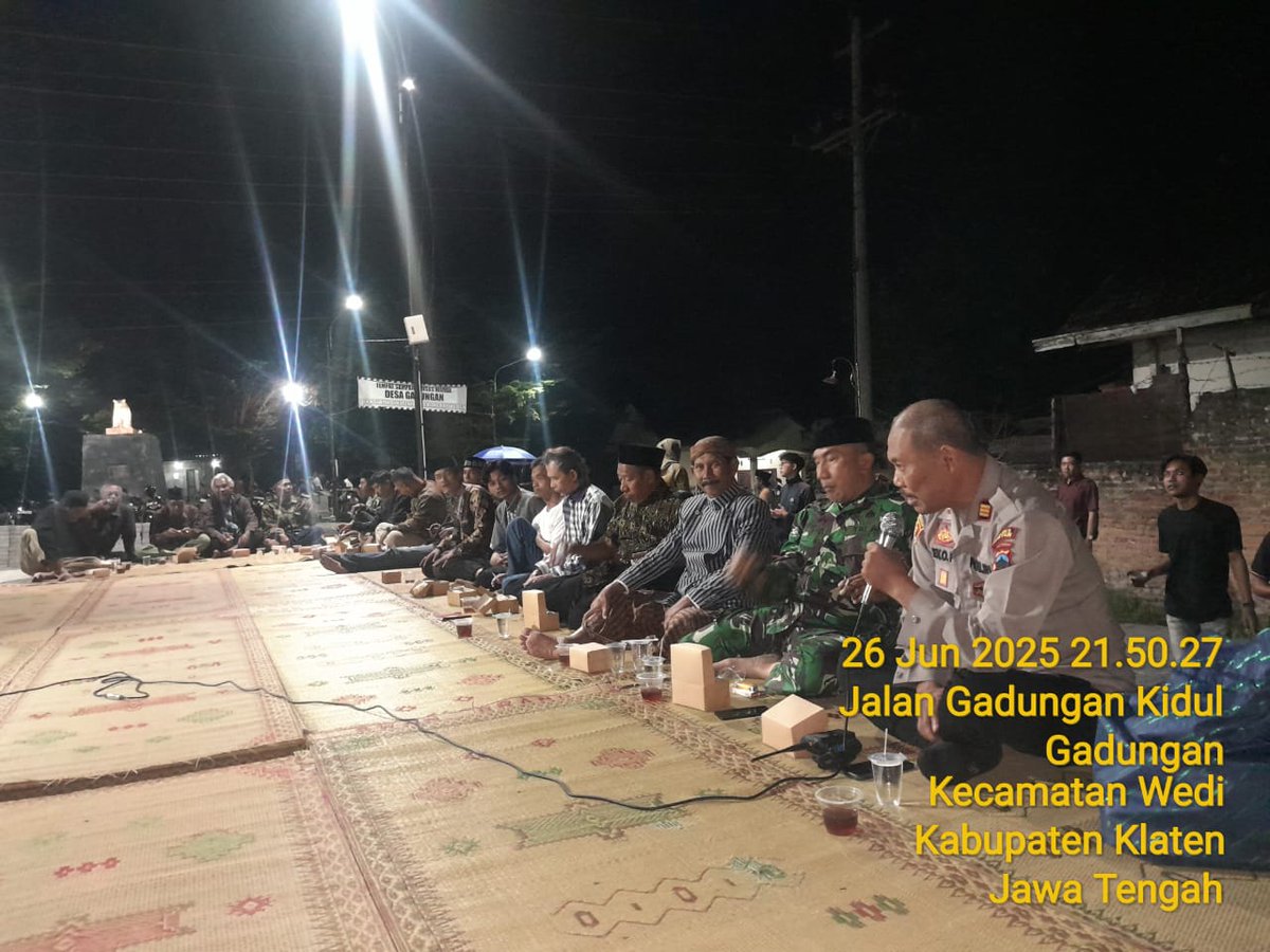polsekwedi's tweet photo. Jumat Curhat https://t.co/96O8DIGCa7