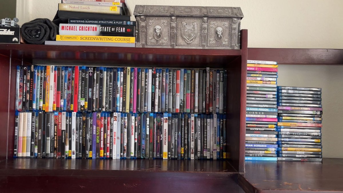 definitefilm's tweet image. Saw moot do this so I wanna give it a try. Here’s to hopefully 1.1K?
The name is JJ 🎋
• an elegant filmbro, as some might call it.
• a director! link to my short film is below
• i need my campy horror
• collector of physical media
• florida boy (sorry)
• … a pretty ok…