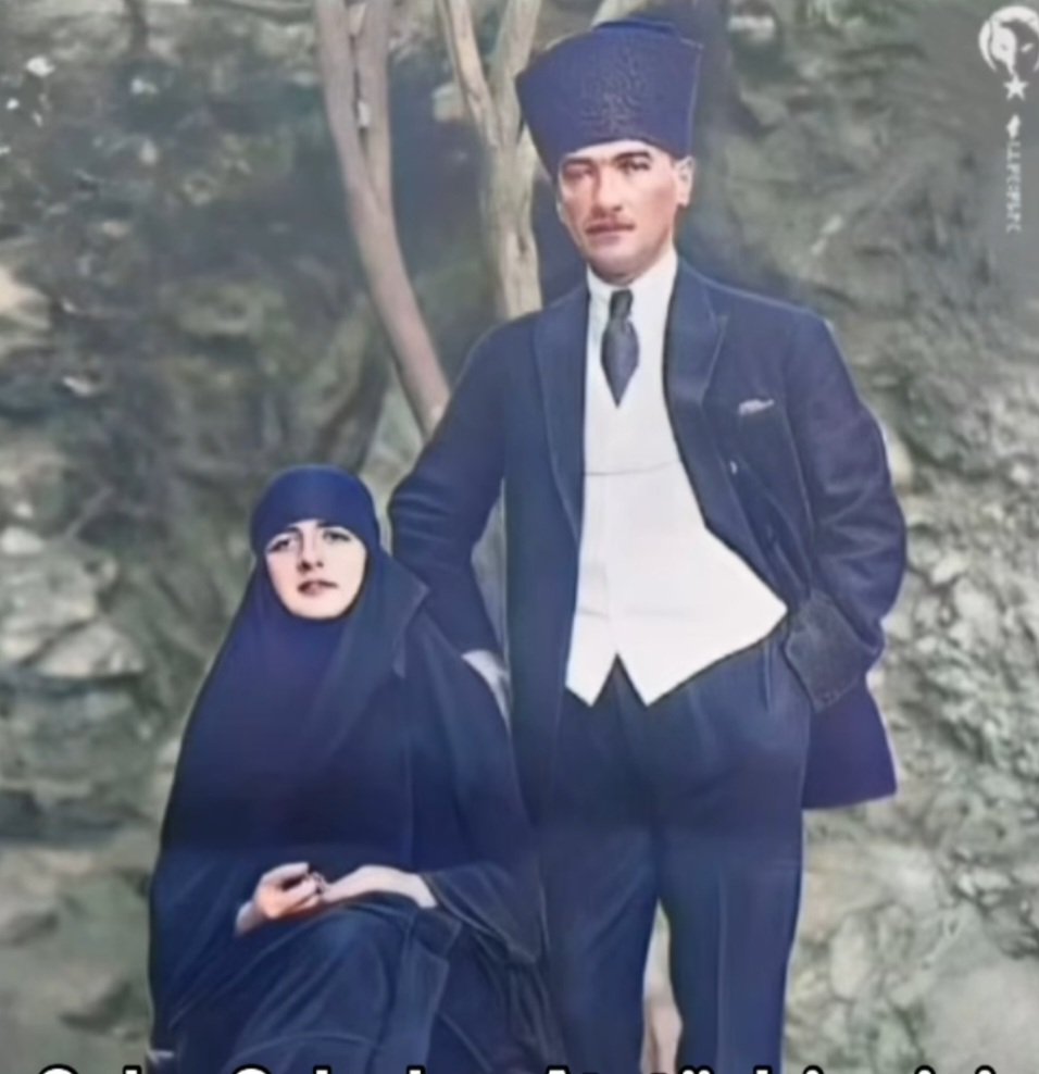 Hiç Atatürk sevgisinden kızının adını Latife, Makbule veya Zübeyde koyan gördünüz mü?🤔
Göremezsiniz. 
Onlar Atatürkü sadece kullandılar. 

Kemal Kılıçdaroglu Ekrem İmamoğlu #sezenaksu Hande Yener Meslek Okulları İstemiyorum Ebru Gündeş #pençe #SedatPeker Uğurcan Utanmaz Kayyum
