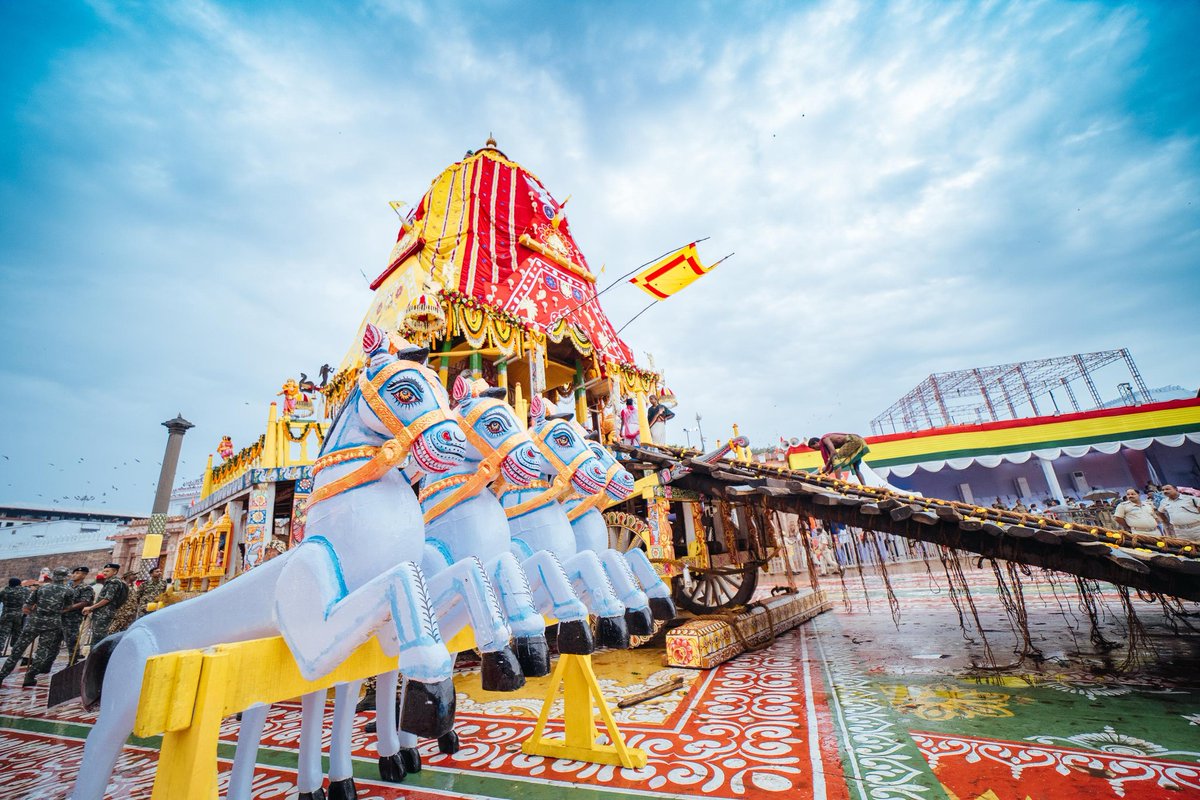 SatguruYadav1's tweet image. जय भगवान बलभद्र जय माता सुभद्रा जय महाप्रभु श्रीजगन्नाथ ❤️🙏🙏🙏🙏🙏
#जय_जगन्नाथ #जय_महाप्रभु_श्रीजगन्नाथ #रथयात्रा #रथयात्रा2025 #JayJagannath #RathYatraFestival #RathYatra2025