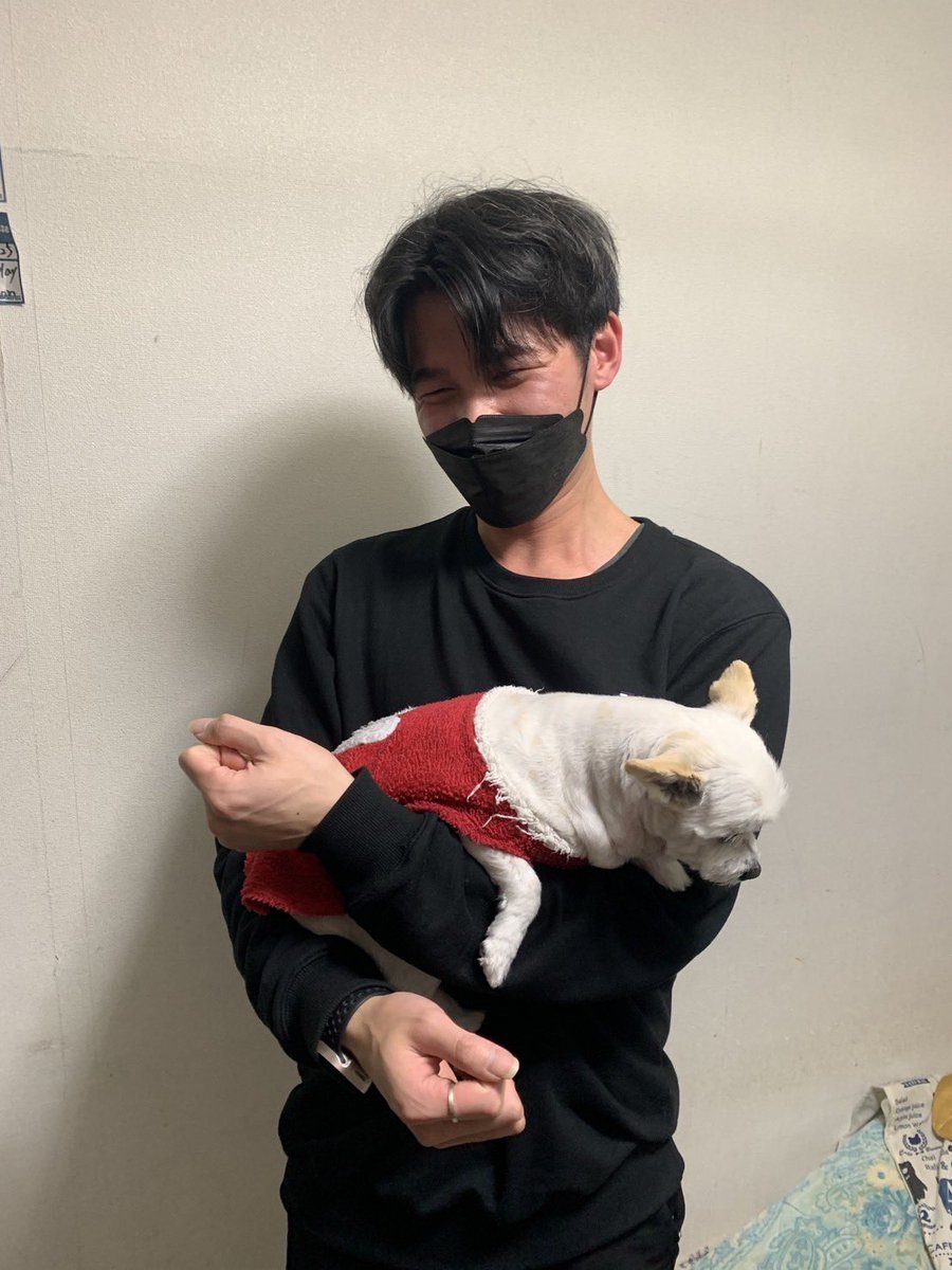 本日は19:00過ぎ頃〜U楽町駅付近にてstreetライブ予定です！！

梅雨ももう明けそうだし、今夏は沢山やるぞー！
久しぶり〜！