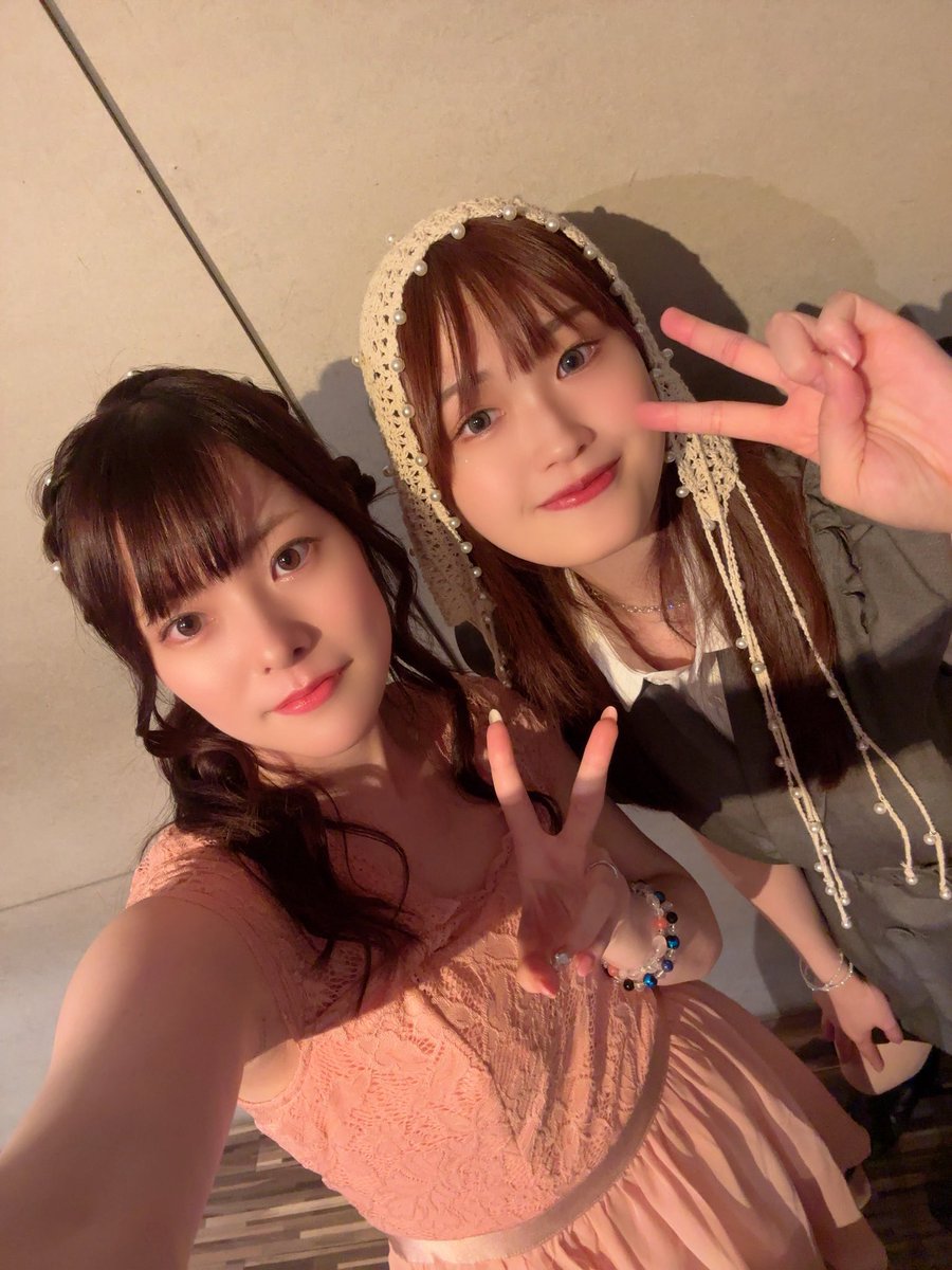 amehuri_0807's tweet photo. 共演者さんとのお写真📸
みんな素敵な方ばかり！！！お話嬉しかったです🙌💞また共演したいの一心です！
私のiPhoneに入ってないけど一緒にお写真撮ってくださった方もありがとうございました🤝💖
#myoqu さん
#八嶋凛 さん
#RINATSU さん
#Icchy さん

@RINATSU_sing https://t.co/JHNijaIfvB