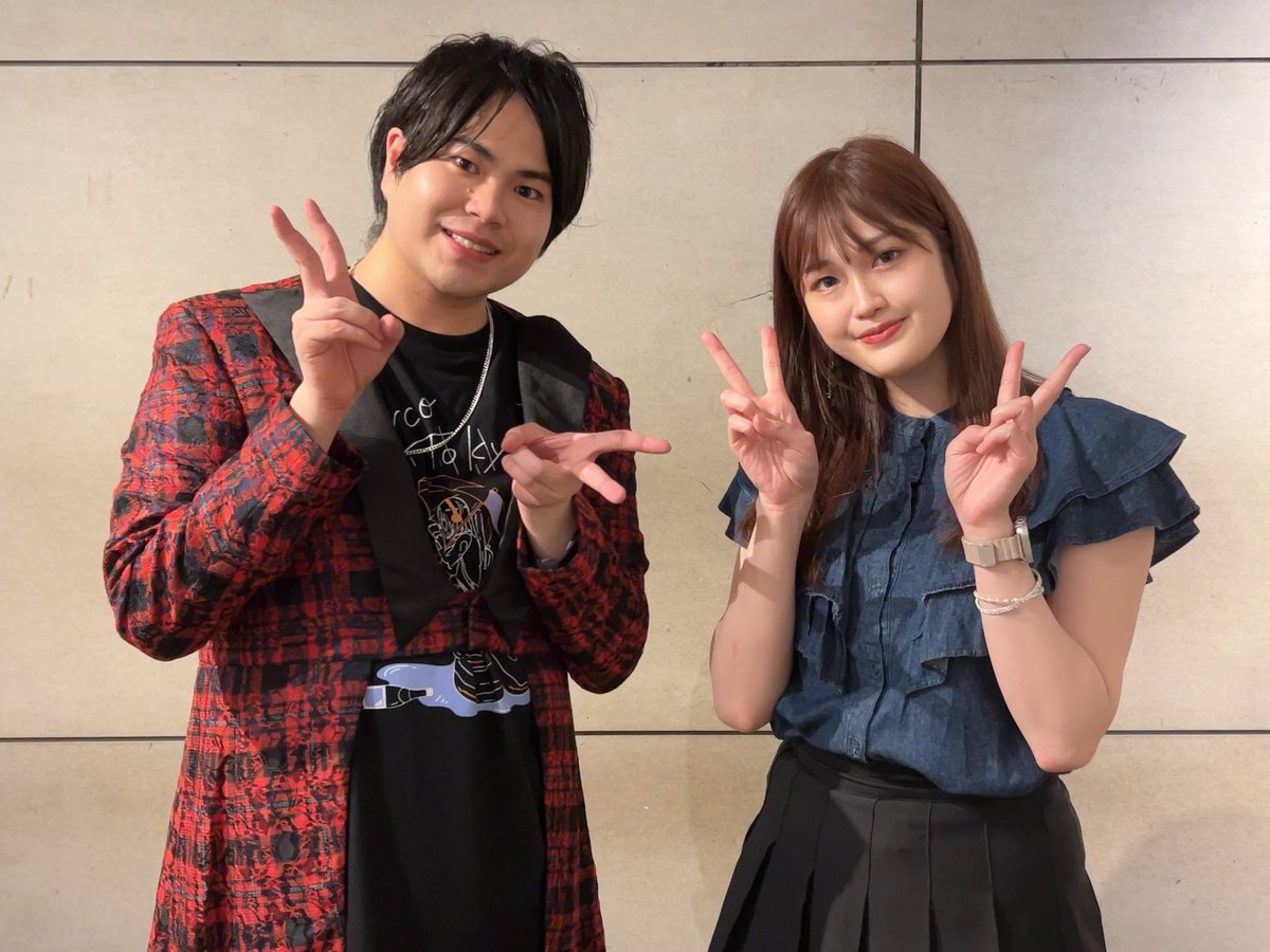 amehuri_0807's tweet photo. 共演者さんとのお写真📸
みんな素敵な方ばかり！！！お話嬉しかったです🙌💞また共演したいの一心です！
私のiPhoneに入ってないけど一緒にお写真撮ってくださった方もありがとうございました🤝💖
#myoqu さん
#八嶋凛 さん
#RINATSU さん
#Icchy さん

@RINATSU_sing https://t.co/JHNijaIfvB