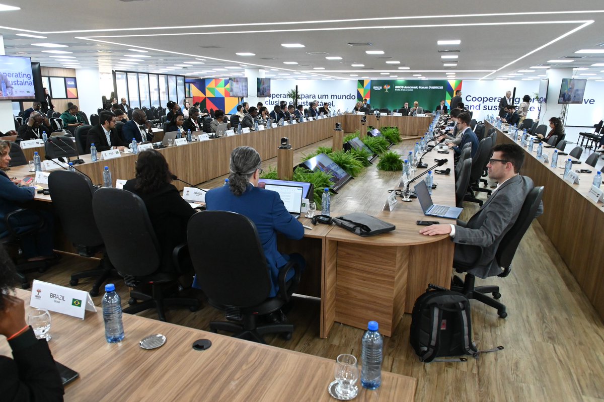 ORF (@orfonline) on Twitter photo The 17th #BRICSAcademicForum2025 under #Brazil’s #BRICS Chairship concluded on 26 June. The Forum was organised by the
<a href="/ipeaonline/">Instituto de Pesquisa Econômica Aplicada</a>.
25-26 June
Follow this thread to learn insights from Indian delegates on the final day of #BRICSAcademicForum2025
#BRICS2025 #BRICS2025Brazil The 17th #BRICSAcademicForum2025 under #Brazil’s #BRICS Chairship concluded on 26 June. The Forum was organised by the
<a href="/ipeaonline/">Instituto de Pesquisa Econômica Aplicada</a>.
25-26 June
Follow this thread to learn insights from Indian delegates on the final day of #BRICSAcademicForum2025
#BRICS2025 #BRICS2025Brazil