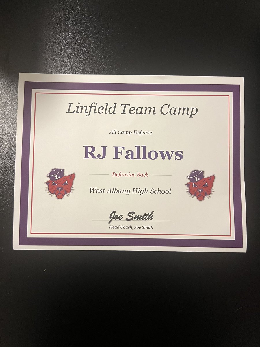 RJfallows1's tweet image. Had a great time at @LinfieldFB team camp this past weekend and excited to say I was named All camp defense back! Appreciate coaches @CoachSmithCats and @JettSearle1 for helping my team and I work on our defensive skills!