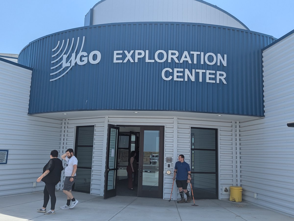 MorufBusari's tweet photo. Visited LIGO in Washington—its 2.5-mile interferometer arms mirror the 2-meter setup we use in aevlab. The control room showed how precision and global networks #LIGO, #VIRGO, #KAGRA help detect gravitational waves and improve accuracy. https://t.co/wG4HmwTSd6