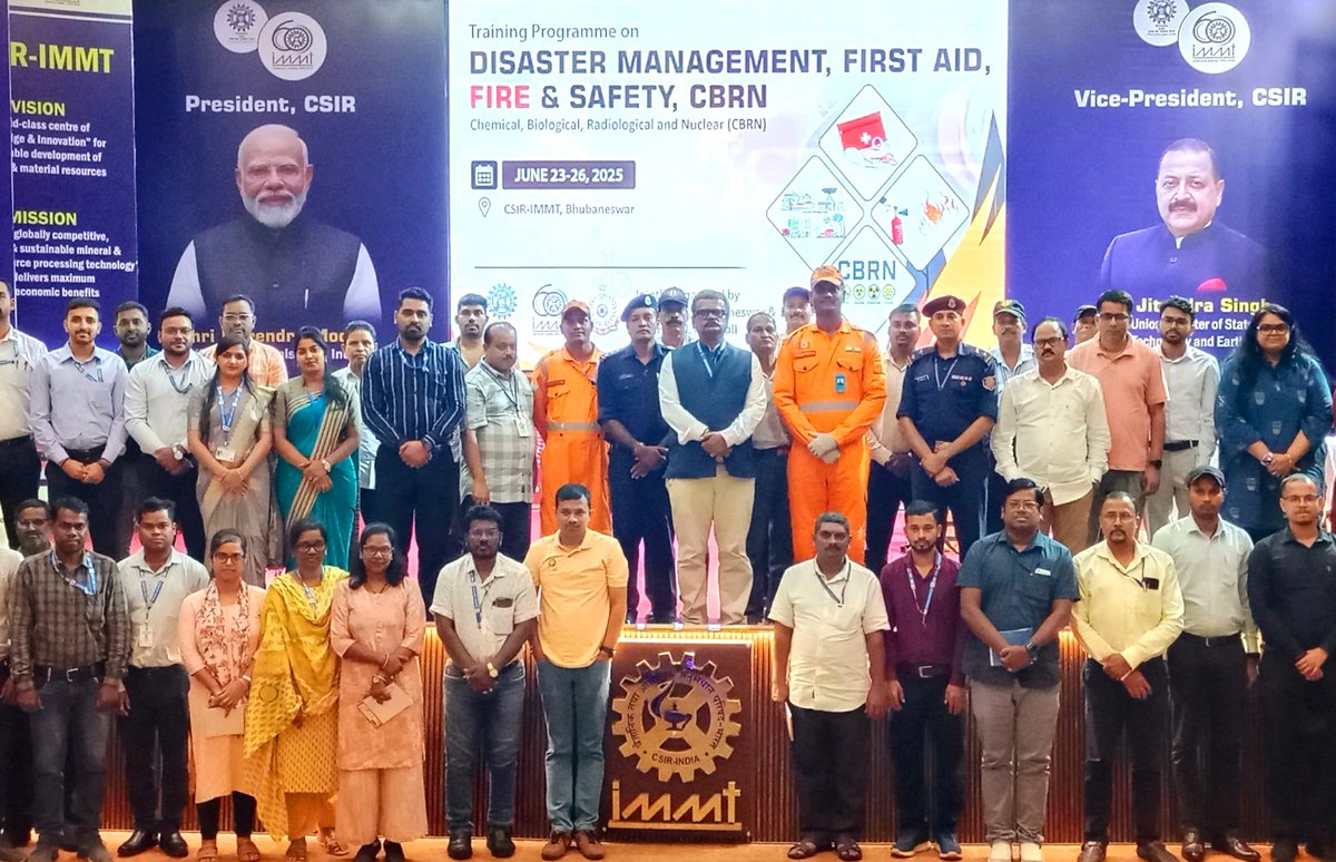 03 BN NDRF MUNDALI, CUTTACK (@03ndrf) on Twitter photo Capacity Building training program by a team of 03 NDRF on Disaster Management, First Aid, Fire & Safety, CBRN at CSIT-IMMT, Bhubaneswar to give effective response and be disaster ready.
<a href="/NDRFHQ/">NDRF 🇮🇳</a>
<a href="/PIBBhubaneswar/">PIB in Odisha</a>
<a href="/ndmaindia/">NDMA India | राष्ट्रीय आपदा प्रबंधन प्राधिकरण 🇮🇳</a>
<a href="/csirimmt/">CSIR-IMMT(BBSR)</a>
🧑🔬👮♂️🇮🇳 Capacity Building training program by a team of 03 NDRF on Disaster Management, First Aid, Fire & Safety, CBRN at CSIT-IMMT, Bhubaneswar to give effective response and be disaster ready.
<a href="/NDRFHQ/">NDRF 🇮🇳</a>
<a href="/PIBBhubaneswar/">PIB in Odisha</a>
<a href="/ndmaindia/">NDMA India | राष्ट्रीय आपदा प्रबंधन प्राधिकरण 🇮🇳</a>
<a href="/csirimmt/">CSIR-IMMT(BBSR)</a>
🧑🔬👮♂️🇮🇳