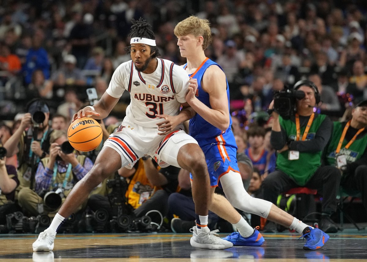 Cavaliers, Chaney Johnson Agree To Exhibit 10 Contract hoopsrumors.com/2025/06/cavali…