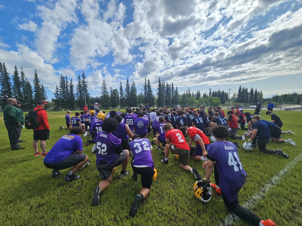 Stewnator_9's tweet photo. Day 1 of the All Alaska Football Camp. Camp gets underway with coaches coaching, players working hard, and a lot of learning happening. #AFC2025 https://t.co/SEzvA8Bty5