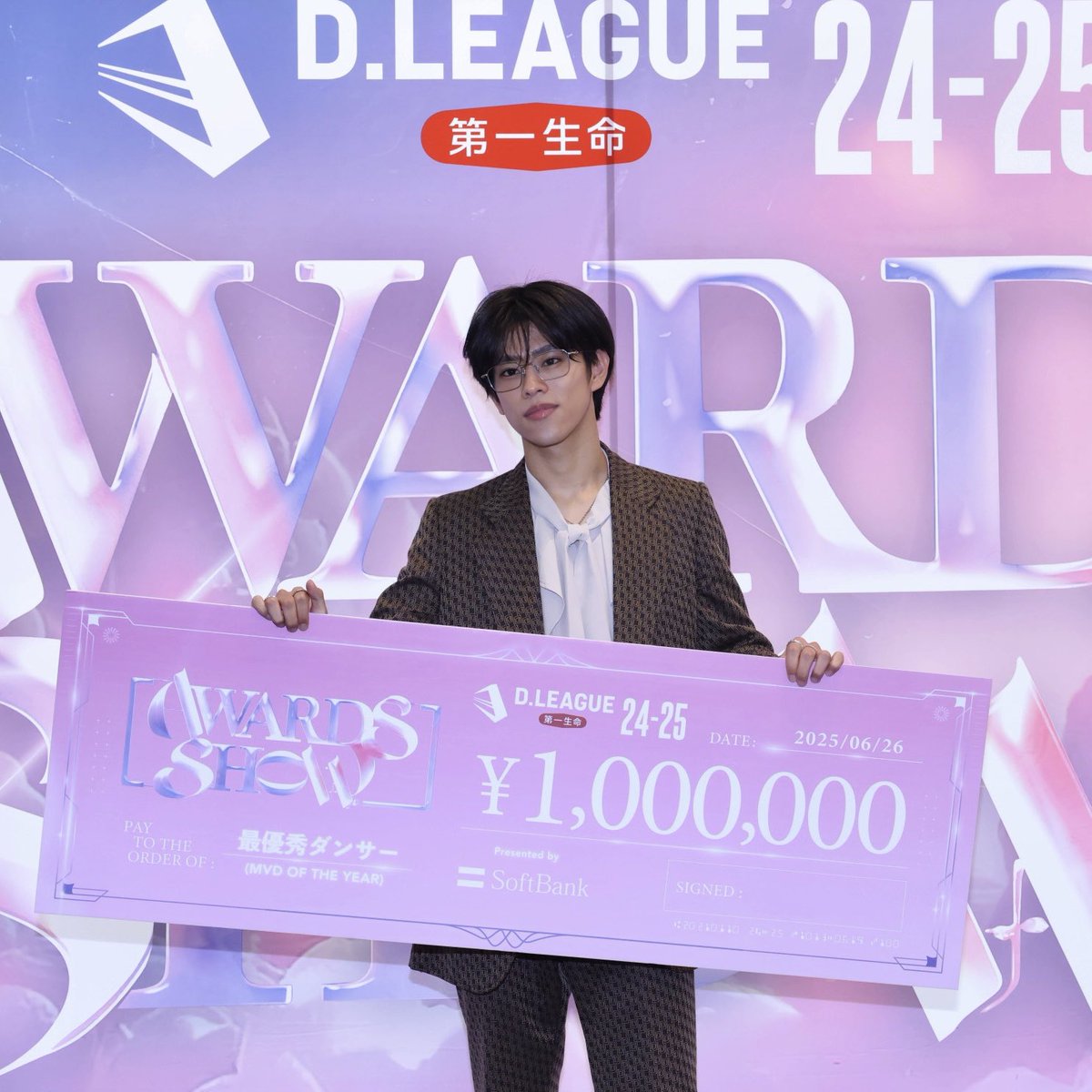 legi_TAKUMI's tweet image. DLEAGUE AWARDS
3年連続で最優秀ダンサーであるMVD OF THE YEARを受賞しました!
とても光栄です。ありがとうございます!
今日は、CyberAgentLegit で
Music Stationに出させていただきます!
初 Mステ!㊗️ 是非ご覧ください🔥
#CyberAgentLegit #Dリーグ
#Mステ #MUSICSTATION