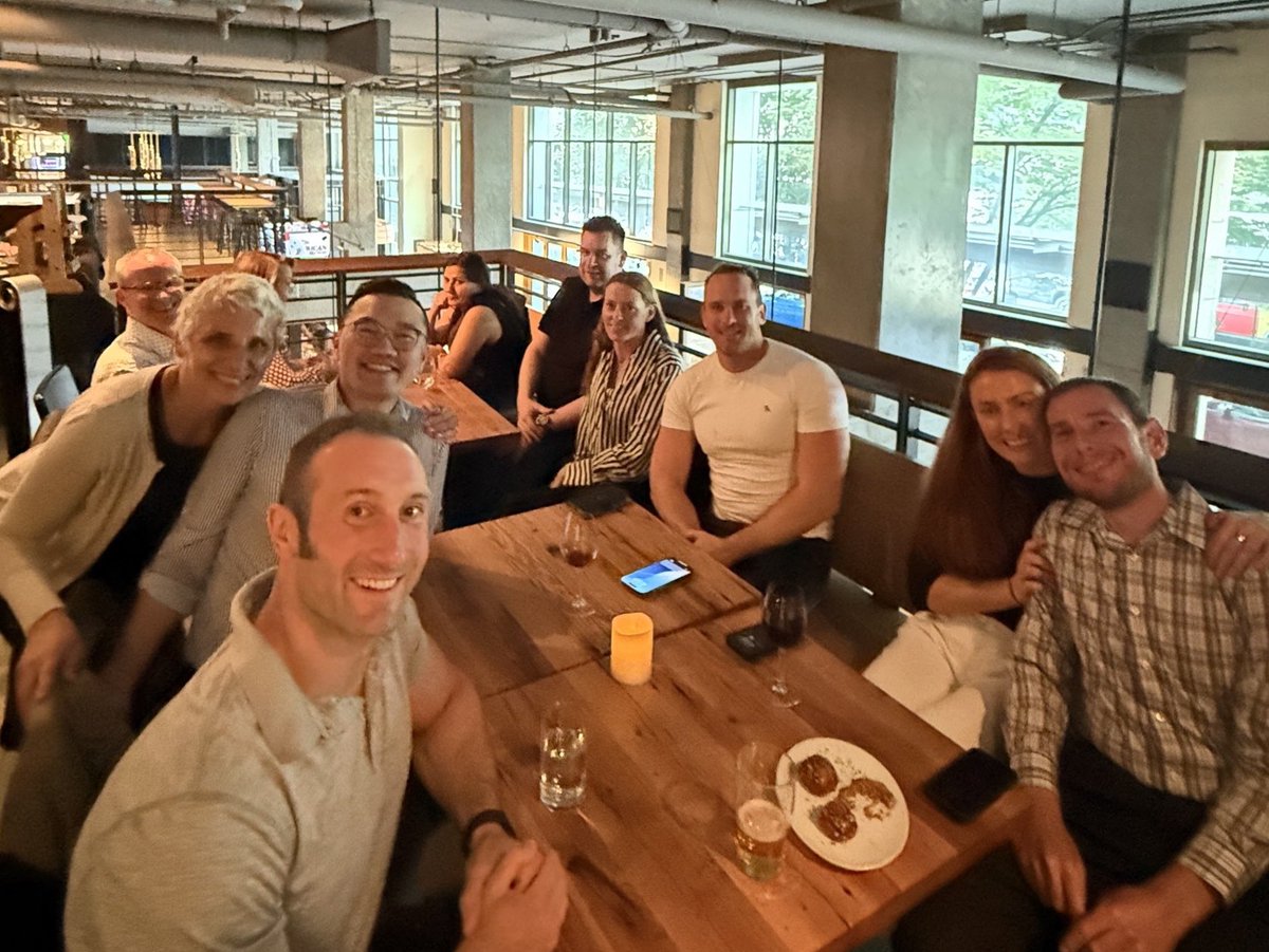 DrNicolasHart's tweet image. Great initial day of #MASCC25 conference - study group leaders meeting; followed by afternoon drinks and then dinner with great company. #SuppOnc #SurvOnc
