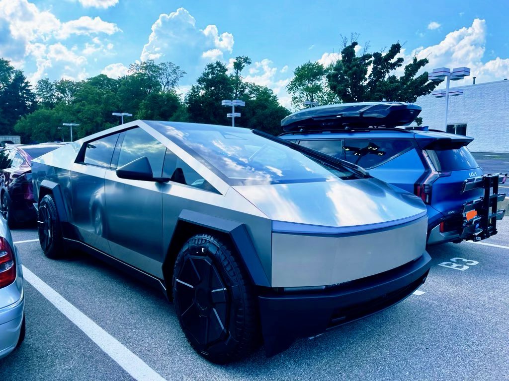 Got my new 2025 <a href="/cybertruck/">Cybertruck</a> today..
Then *it* drove me home (3 hour drive) using FSD. 
I had a V8 Range Rover Velar Autobiography &amp; the CT blows me away! Super soft air ride, insane handling and incredible technology. ❤️ <a href="/elonmusk/">Elon Musk</a> &amp; <a href="/Tesla/">Tesla</a> ❤️