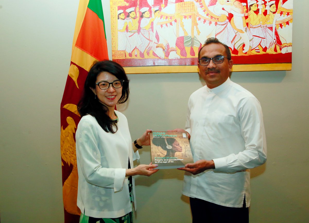 UNDP in Sri Lanka (@undpsrilanka) on Twitter photo The 2025 Human Development Report was formally handed over to Hon. <a href="/BimalRathnayake/">Bimal Rathnayake</a>, Leader of the House of Parliament and Minister of Transport, Highways, Ports and Civil Aviation, by Ms. <a href="/AzusaKubota/">Azusa Kubota 久保田あずさ</a>, Resident Representative <a href="/UNDP/">UN Development</a> #lka.
This year’s #HDR, 'A Matter of Choice: The 2025 Human Development Report was formally handed over to Hon. <a href="/BimalRathnayake/">Bimal Rathnayake</a>, Leader of the House of Parliament and Minister of Transport, Highways, Ports and Civil Aviation, by Ms. <a href="/AzusaKubota/">Azusa Kubota 久保田あずさ</a>, Resident Representative <a href="/UNDP/">UN Development</a> #lka.
This year’s #HDR, 'A Matter of Choice: