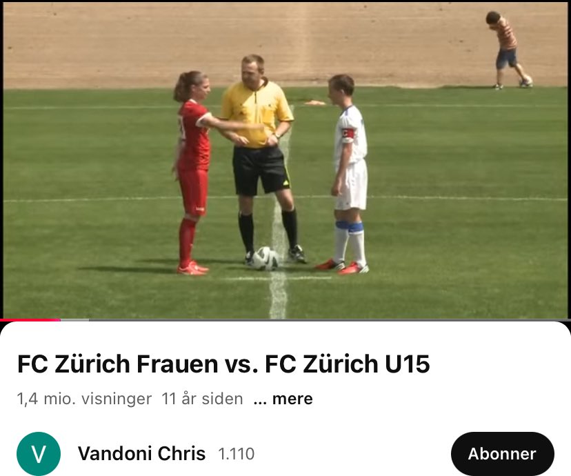 Lige nu florerer den her video, der skulle vise Schweiz’ kvindelandshold tabe stort til et drenge-U15-hold. Det passer bare ikke. Videoen er 11 år gammel, og det er slet ikke det schweiziske landshold. 

Videoen har fået millioner af visninger og florerer på flere store
