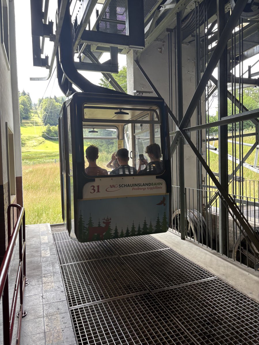 DHSBoys's tweet photo. Black Forest Group A at the Schauinsland Cable Cart 🚠⛰️🌲 #dhsbcew https://t.co/jXDTDEc12o
