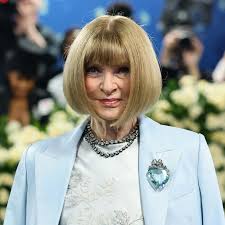 richardporter_c's tweet image. Anna Wintour is stepping down as editor-in-chief of Vogue after 37 years
See More : tity.fun/TGzNF
#AnnaWintour #Vogue