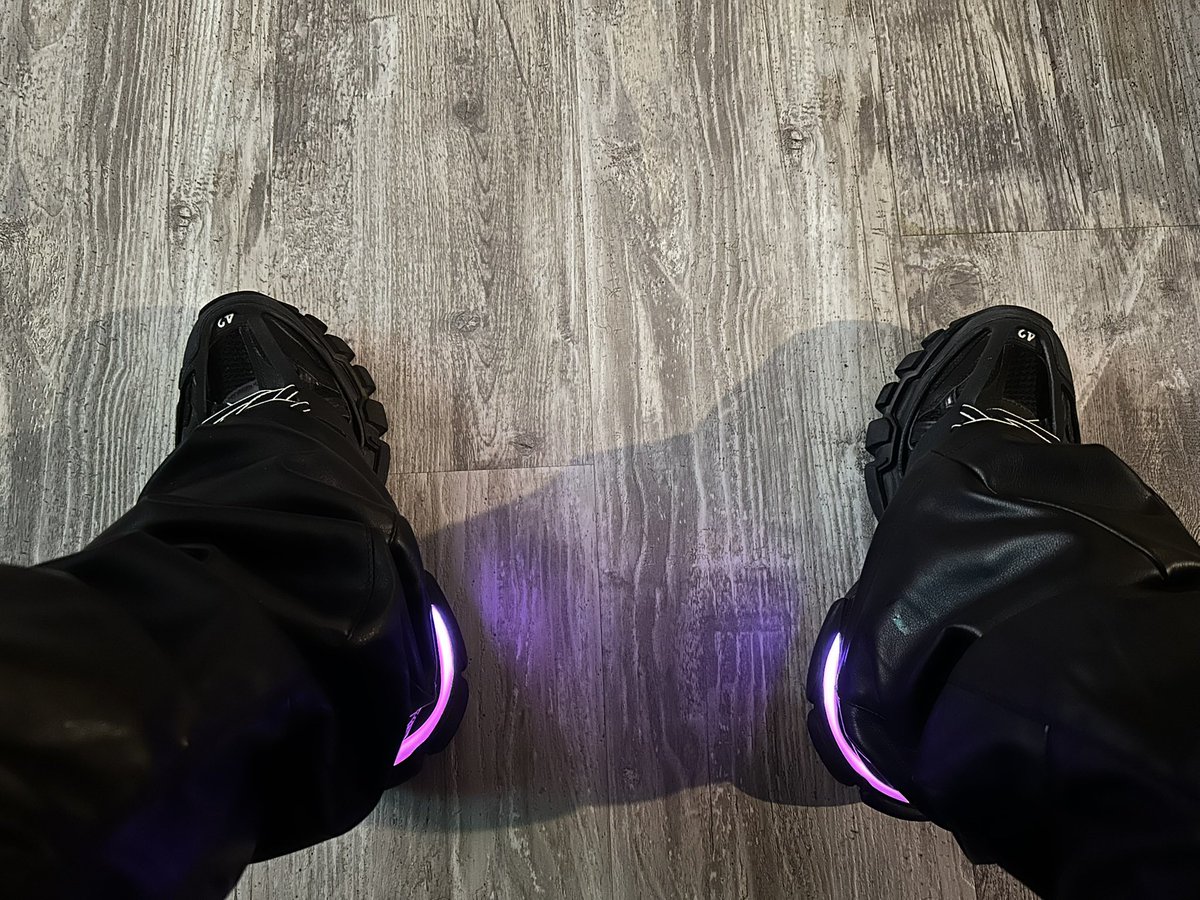 xExatile's tweet image. 🦇