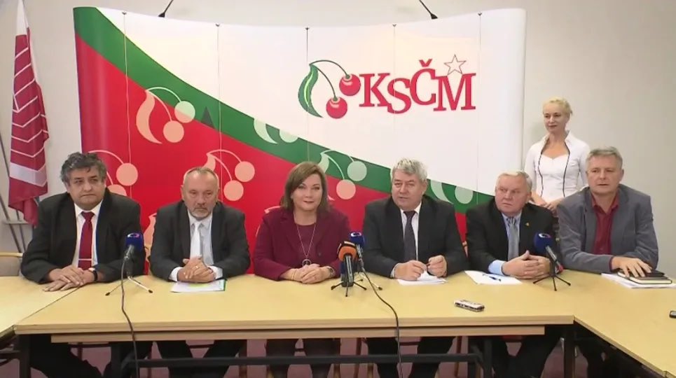 <a href="/alenaschillerov/">Alena Schillerová</a> Paní Schillerová, dejte pokoj aspoň dneska.