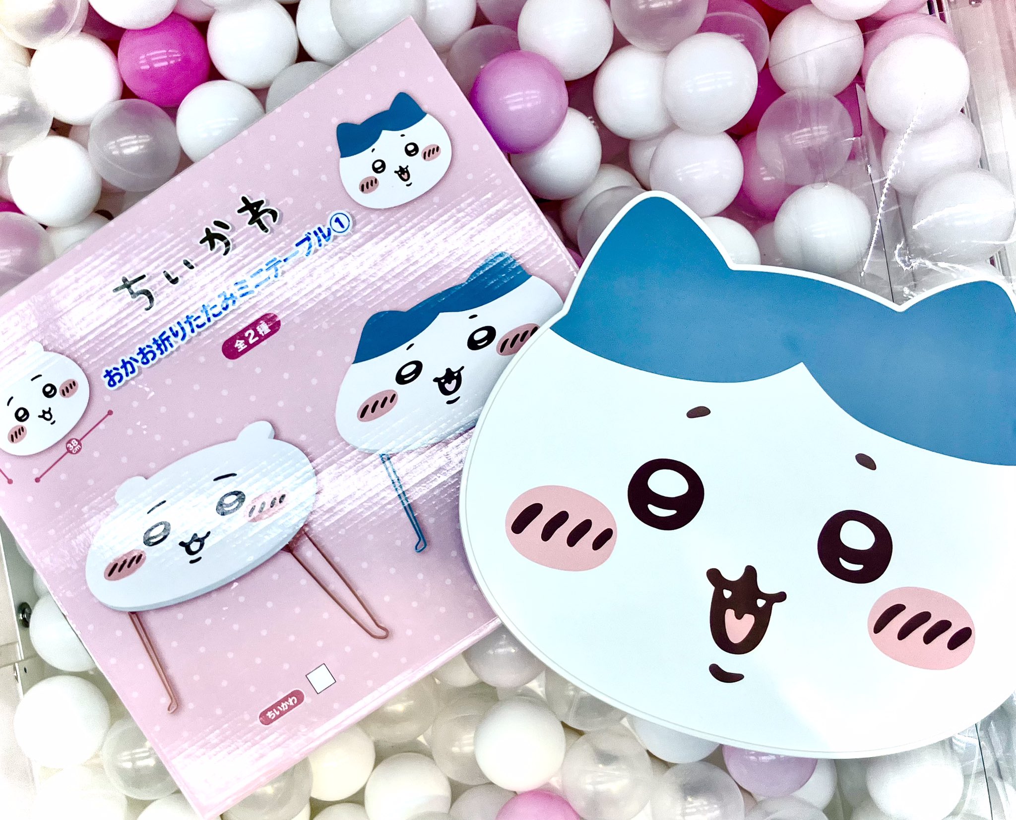 ちいかわ おかお折りたたみミニテーブル　ちいかわ　ハチワレ　まとめ売り 2種セット】ちいかわ ハチワレ おかお折りたたみミニテーブル1