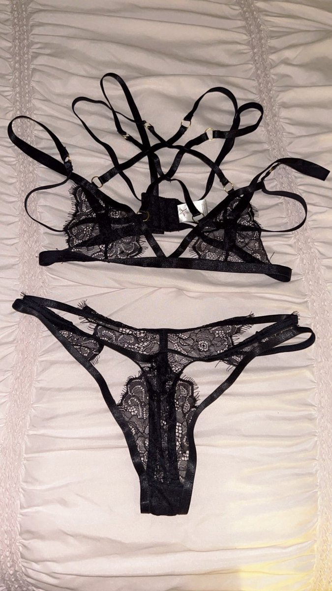 RichRebaXO's tweet photo. Worn. Owned. Captured.
Every outfit I sell comes with a pic of me wearing it just enough to ruin your mind 💋
You’re not just buying my scent… you’re buying a moment I let you have.
Tribute first. Then you can beg for what’s next 💅
#SubForScent #PayToSniff #PayForMyScent #UsedLingerieForSale