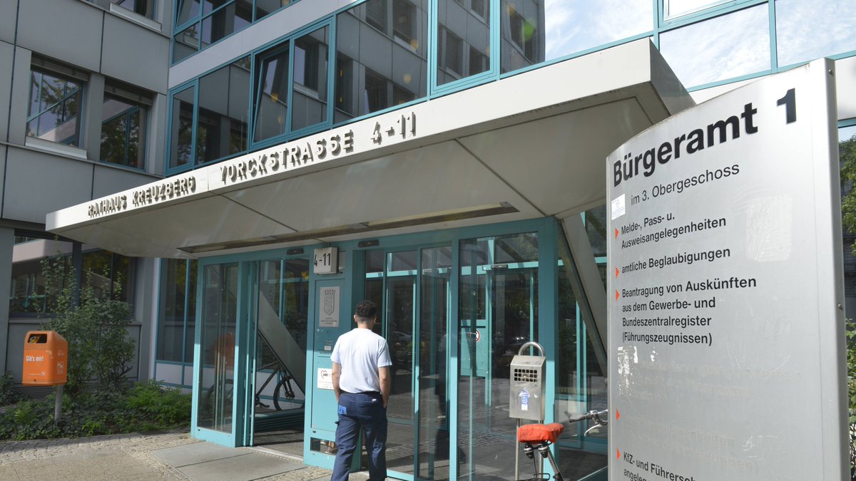 Personalmangel in den Bezirken
checkpoint.tagesspiegel.de/langmeldung/5X…