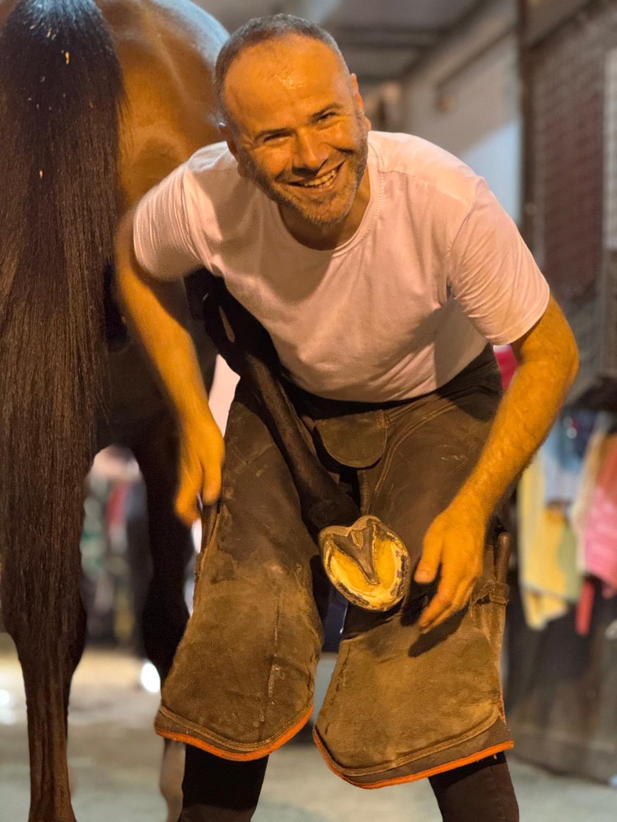 Gazi zamanı yaklaşırken yüzümüzdeki tebessüm, kalbimizdeki heyecan zirveye ulaşıyor.
Bu büyük mirası bize bırakan Ulu Önder Gazi Mustafa Kemal Atatürk’ü saygı ve minnetle anıyoruz.
Cumhuriyetin izinde, Türk atçılığının en özel gününde biz de orada olacağız.
Hazırız… <a href="/Polattklc/">farrier34</a>