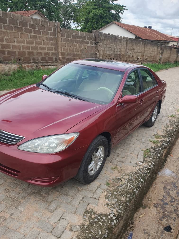 jugrmn's tweet image. Toyota Camry for sale – Excellent Condition.
3 months used in top condition 
Fuel-efficient engine
Ice-cold air conditioning
 Automatic transmission
Neatly finished interior and exterior
All documents intact, duty paid
PRICE - #6m 
Abeokuta 
DM for inspection