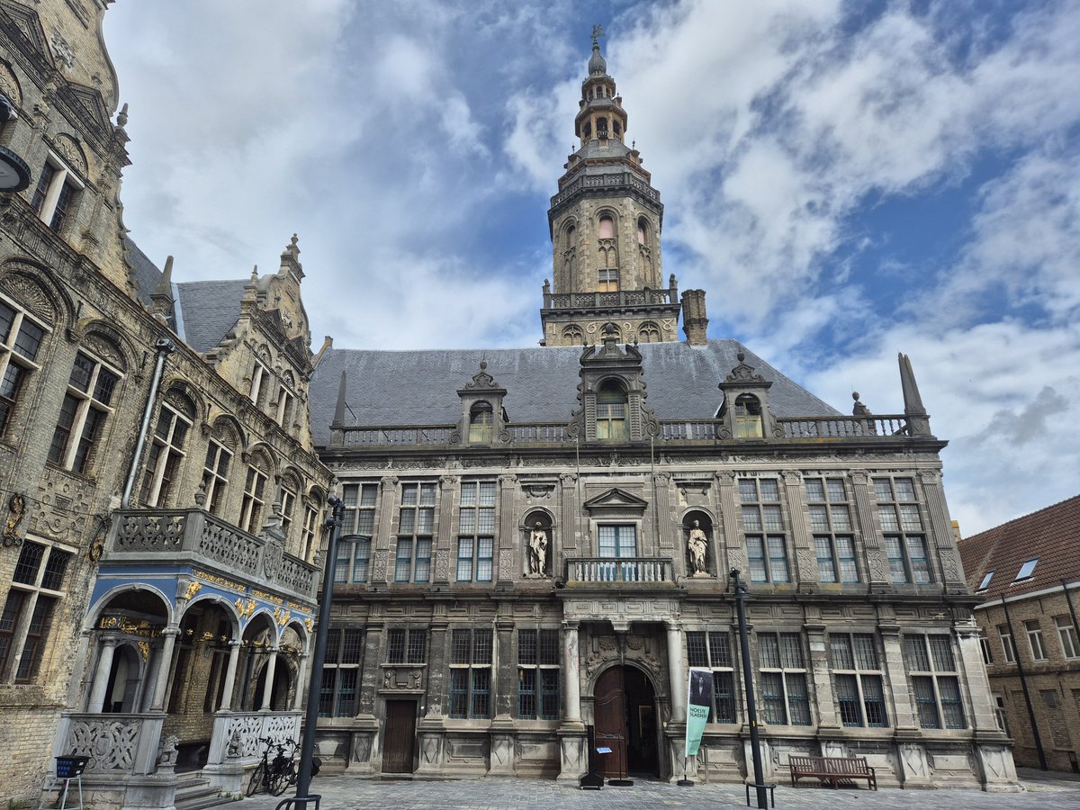 RickyDW88's tweet image. A day trip over to Belgium 🇧🇪 Lunch and exploring around the beautiful little town of Veurne 🥰