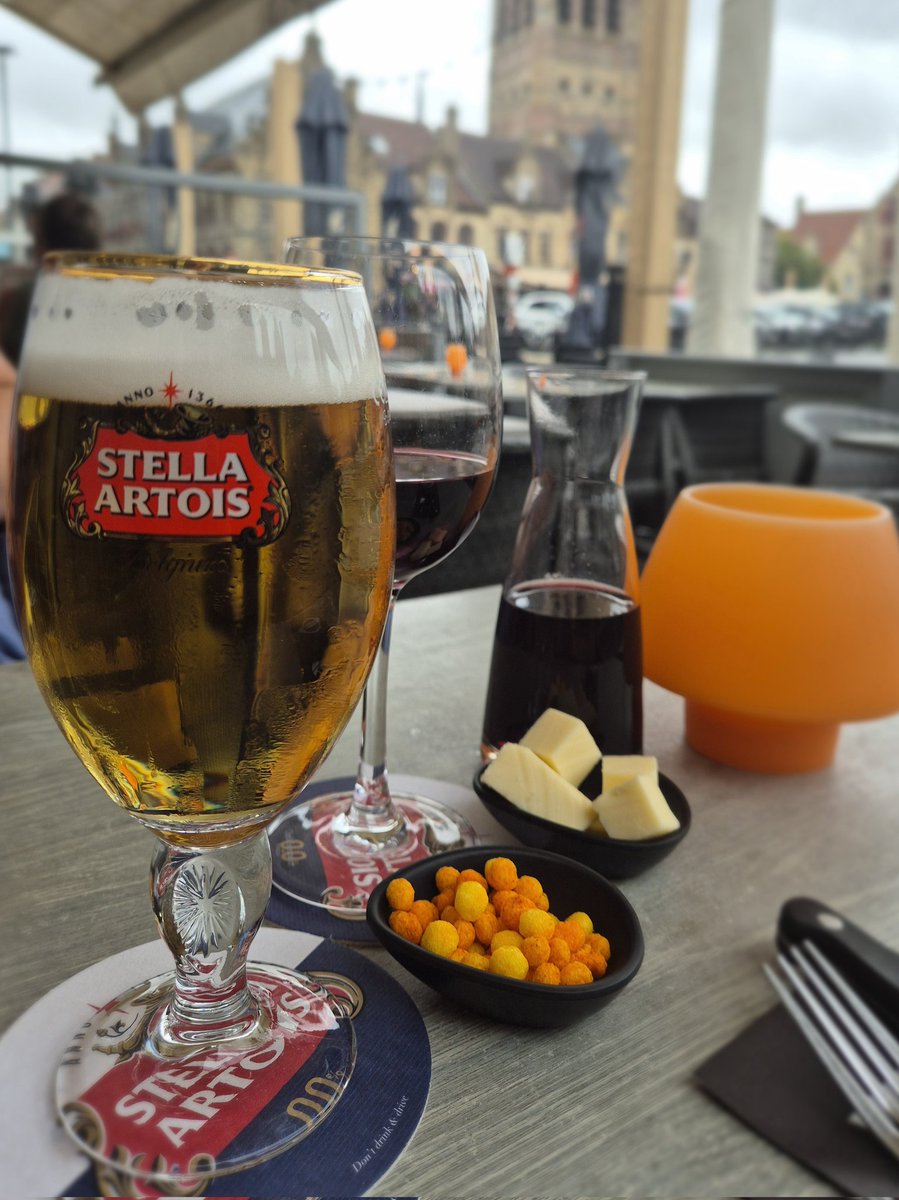RickyDW88's tweet image. A day trip over to Belgium 🇧🇪 Lunch and exploring around the beautiful little town of Veurne 🥰