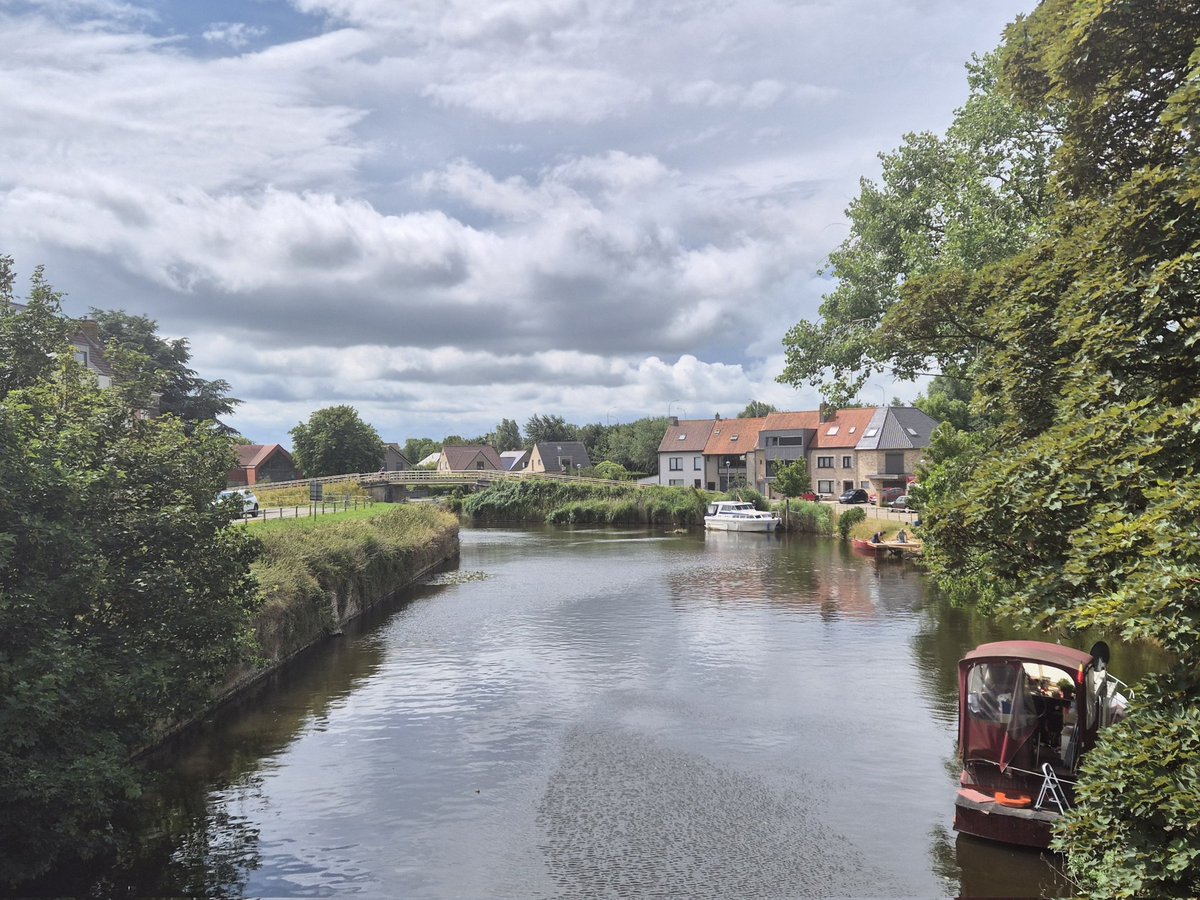 RickyDW88's tweet image. A day trip over to Belgium 🇧🇪 Lunch and exploring around the beautiful little town of Veurne 🥰