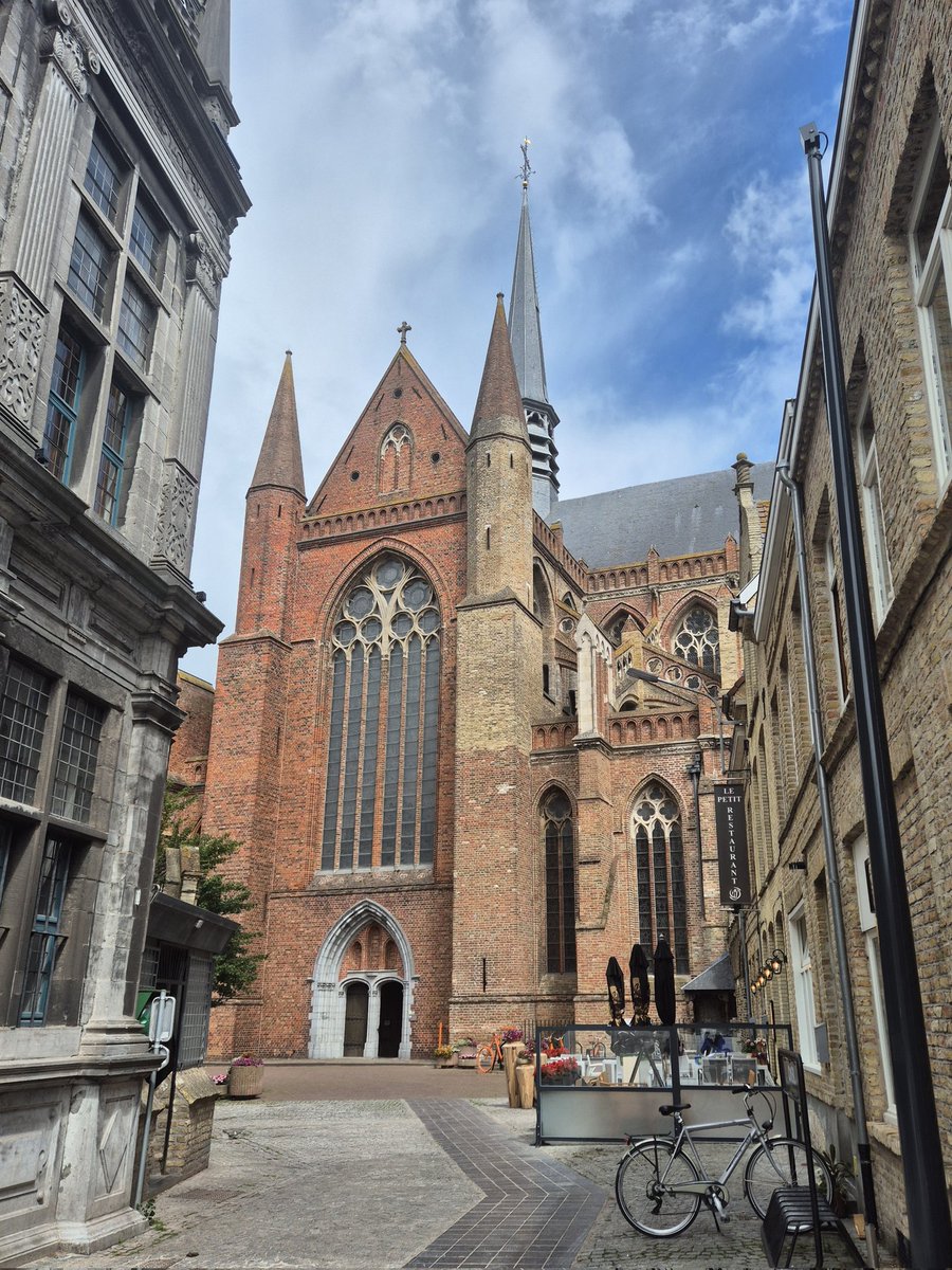 RickyDW88's tweet image. A day trip over to Belgium 🇧🇪 Lunch and exploring around the beautiful little town of Veurne 🥰