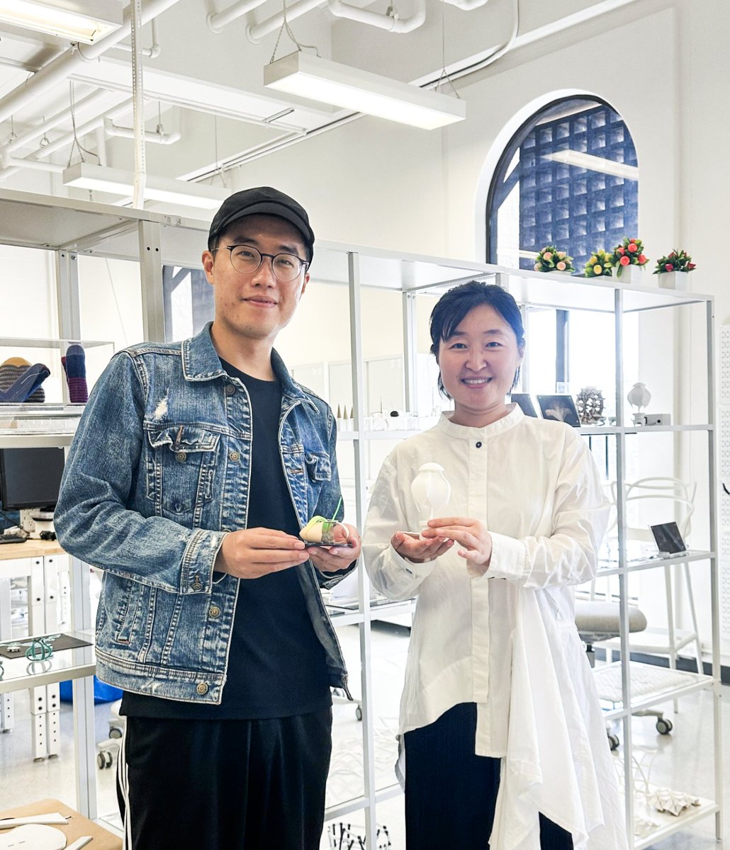 lining_yao's tweet image. After 3.5 years at @MorphingMatLab , Qiuyu (Luca) Lu @Dr_Qiuyu is moving on to an exciting next step in his career - professorship! What will be your lab name? See his instrumental work: morphingmatter.org/member/qiuyu-lu