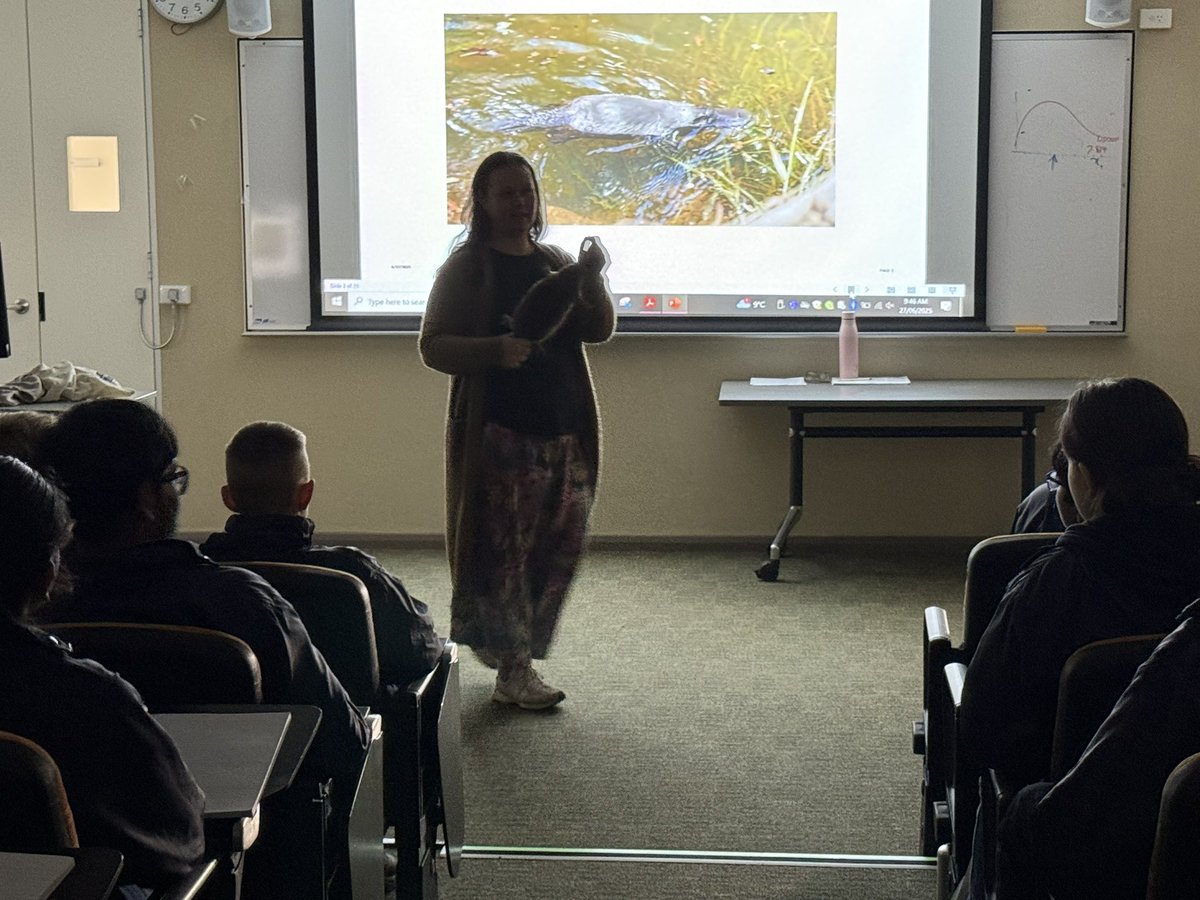 Today our Yr7 Applied and Prelim Bio class had a fabulous masterclass with Dr Michelle from <a href="/westernsydneyu/">Western Sydney University</a> on the current platypus research being undertaken on our catchment <a href="/NSWEducation/">NSW Dept of Education</a> <a href="/mccallumtp/">Tim McCallum</a> <a href="/dizdarm/">Murat Dizdar</a>