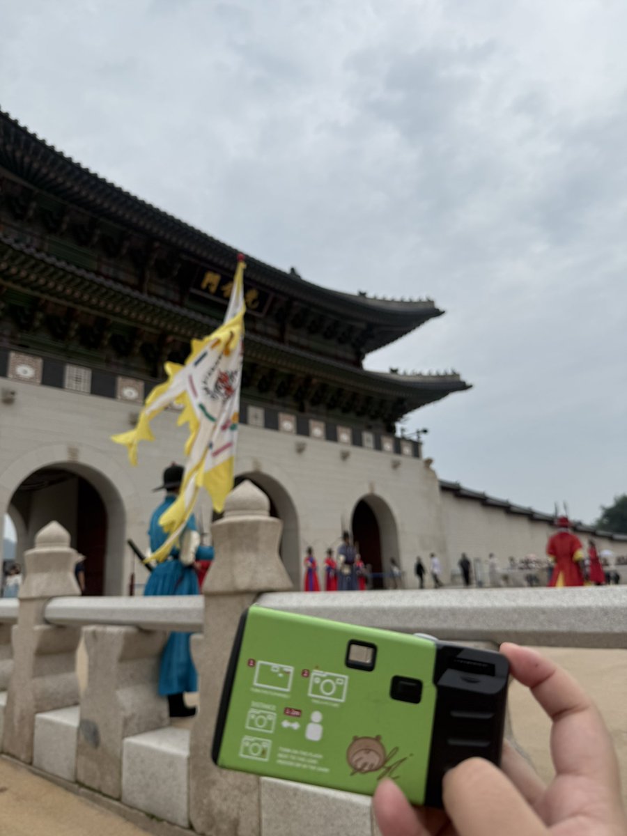 น้องกิไปเที่ยวลอนดอนให้สนุก หม่ามี๊รออยู่เคียงบกกุงนะลูก