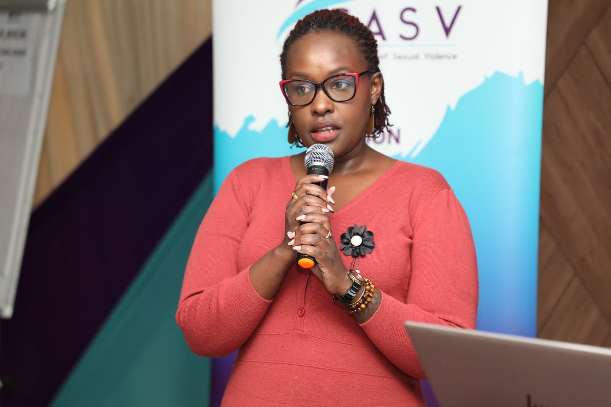 WanguKanjaF's tweet photo. Our Board Chair, @RachelMuthoga, gave powerful opening remarks during the launch of our groundbreaking study on the experiences of women working in Kenya’s tea sector. Behind Your Tea is a life stuck in casual labor. #ProtectTeaWorkers https://t.co/U6lTgFj9T0