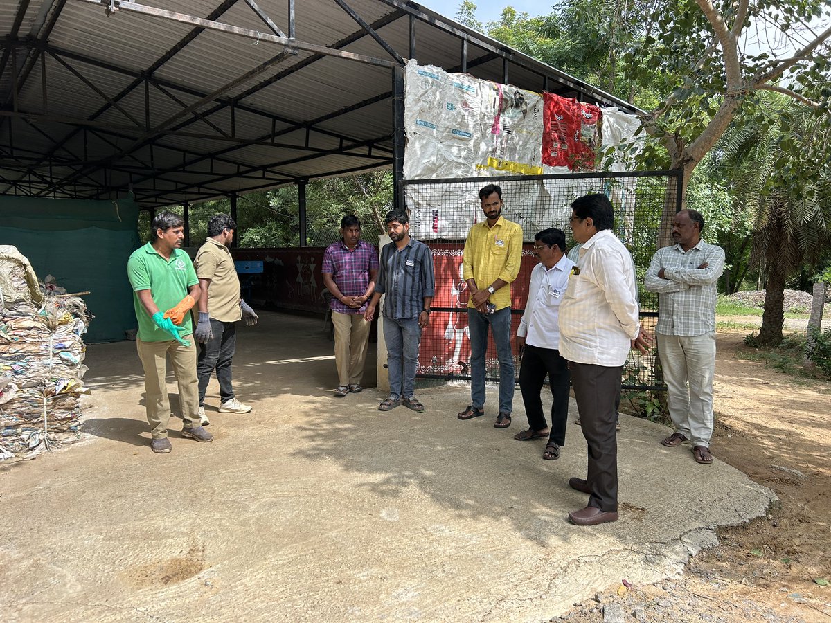 DC_Medchal_CMC's tweet photo. As part of 100 days action plan nursery, and DRCC plant visiting in Medchal Municipality
@MoHUA_India
@RoopaMishra77
@tksreedevi
@cdmatelangana
@SwachhBharatGov
@SBMU_Telangana
@tgmepma
#TelanganaRising
#TG100DaysActionPlan
#OkaMarpu_AbhivrudhikiMalupu
@ACLB_Medchal @Collector_MD https://t.co/WGwQBDacXW