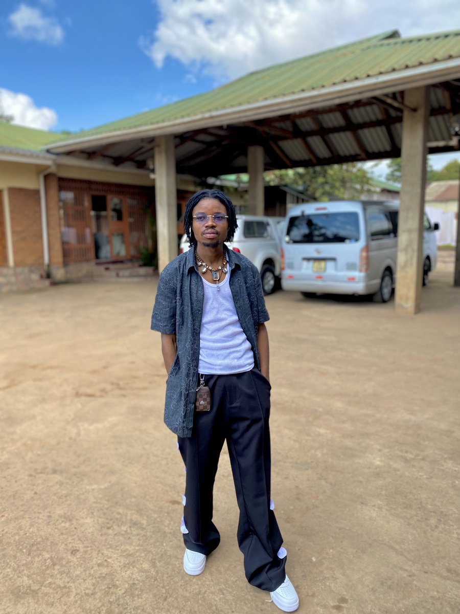 6th_mw's tweet photo. One day ill be famous on this app 😕
Anyway New music Out,link in bio 📍🇲🇼💪🏾 https://t.co/dGuOH7MHeG