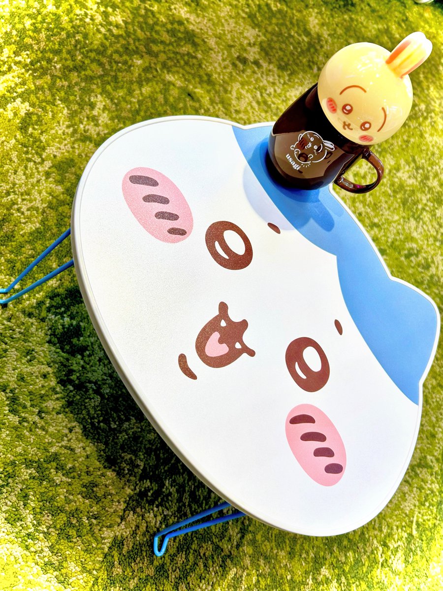 新着景品情報】 ちいかわ おかお折りたたみミニテーブル① なんと!ちい