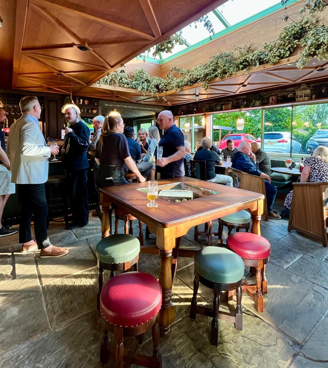 It’s time to enjoy the weekend with a beautiful new venue!
The Windmill Hotel in Parbold is unveiling its spectacular new 1794 Lounge tonight (Friday 27th June)
Get ready to indulge in an evening of live music, small plates, fine wines, cocktails and more