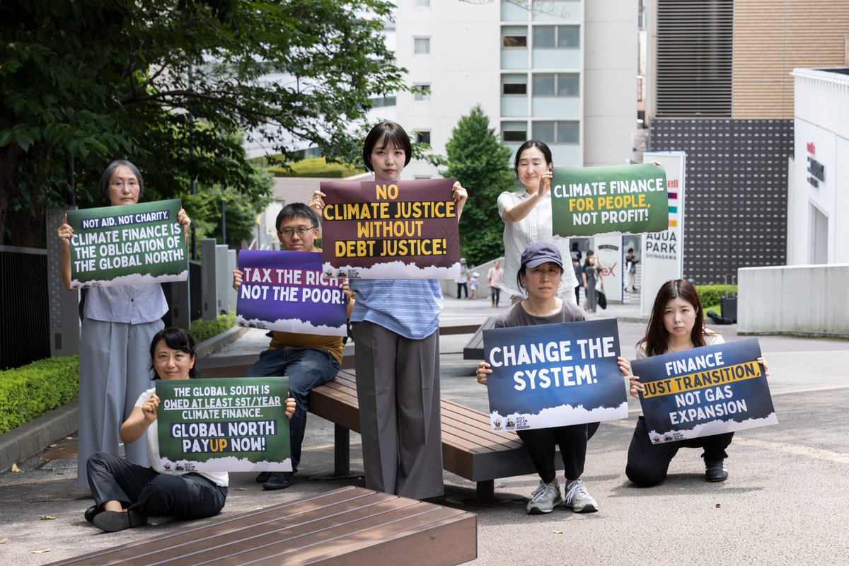 We call on rich countries like Japan to pay for urgent, massive, and just financing for the Global South! And for full transformation of the international financial system!
システムチェンジ！
搾取するシステムで正義は実現しない
#SystemChangeNow #FFD4People #CancelTheDebt #PayUP