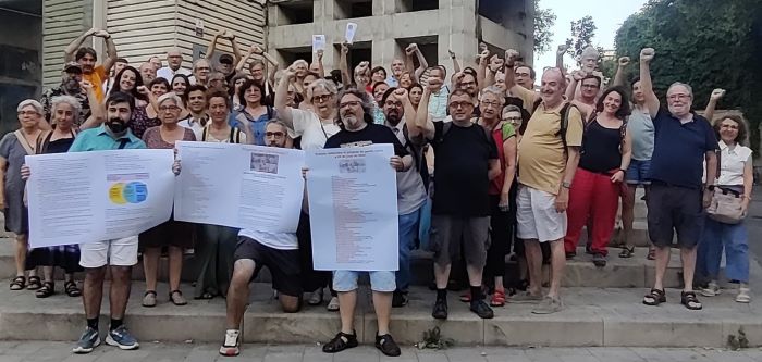 Més de 50 entitats acorden impulsar la gestió cívica de la seu històrica del Centre Social de #Sants a Olzinelles 30. L’assemblea aprova les accions a realitzar i constitueix una Assemblea gestora provisionalper garantir un espai obert i democràtic per a tothom.