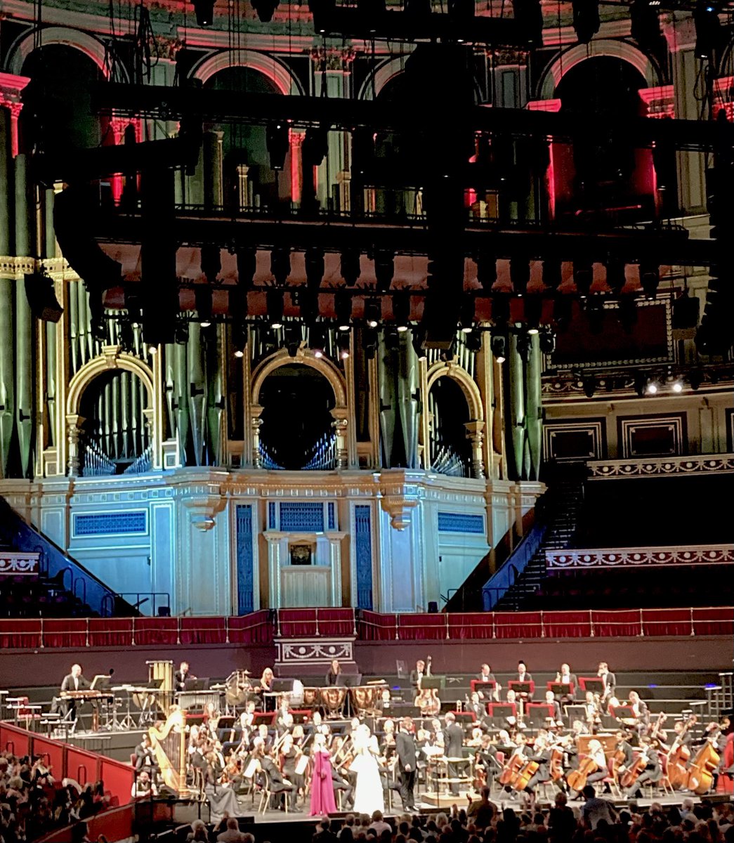 I’m the gay who doesn’t adore The Sound of Music.
I know.
But hearing Scarlet Strallen’s soaring soprano with the spectacular playing of John Wilson’s Sinfonia of London in the Main Title and I was transported. A majestic evening of Rodgers &amp; Hammerstein. sinfoniaoflondon.com/concerts/