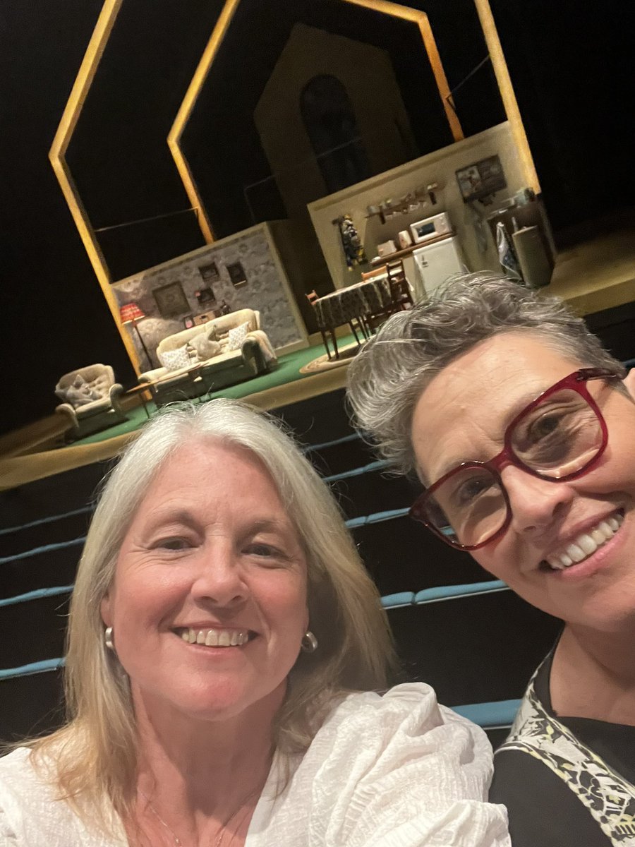 actormichaela's tweet image. #throughitalltogether @LeedsPlayhouse last night written by @cpoconnor87 such a clever script , beautifully executed by a perfect cast. Great set & direction & smooth transitions. A play about community, love, dementia, family, friendships & football. @reece_dinsdale well done