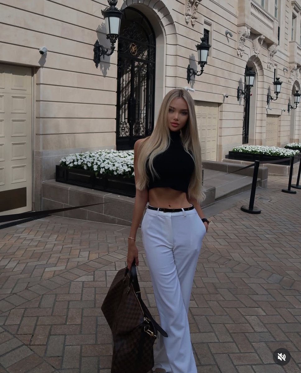 𝓗𝓸𝓵𝓪, 𝓶𝓮 𝓹𝓻𝓮𝓼𝓮𝓷𝓽𝓸 𝓼𝓸𝔂 𝓐𝓶𝓪𝔂𝓱𝓪 𝓓𝓮𝓿𝓲𝓵 𝓻𝓾𝓵𝓮𝓻
𝓔𝓭𝓪𝓭 : 19 𝓪ñ𝓸𝓼 𝓭𝓮 𝓫𝓮𝓵𝓵𝓪 
𝓟𝓪𝓭𝓻𝓮:@/lionrichards36
𝓢𝓲 𝓭𝓪𝓷 𝓯𝓪𝓿 𝔂 𝓻𝓽 𝓵𝓸𝓼 𝓫𝓮𝓼𝓸 𝓮𝓷 𝓼𝓾𝓼 𝓼𝓾𝓮ñ𝓸𝓼