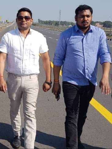 MrYaduvansh's tweet photo. भारतीय जनता युवा मोर्चा उत्तर प्रदेश के प्रदेश महामंत्री @VarunGoyalbjp1 को जन्मदिन की हार्दिक बधाई एवं शुभकामनाएं । हम आपके यशश्वी जीवन की ईश्वर से प्रार्थना करते हैं।💐🎂 https://t.co/fZ4HDwbzlS