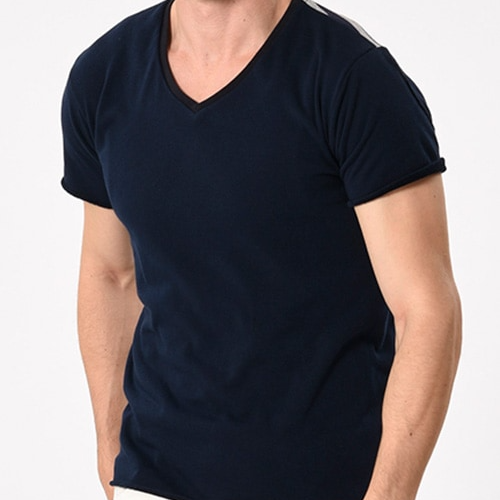 ◤◢◤Sale20%OFF◢◤◢ 
前から見るとシンプル、後ろから見るとボーダーというおしゃれなアイテム。
  定価￥10,450（税込）→￥8,360（税込）      idheart.net/view/item/0000… 
新規会員登録で今すぐ使える1,000円分ポイントをプレゼント！