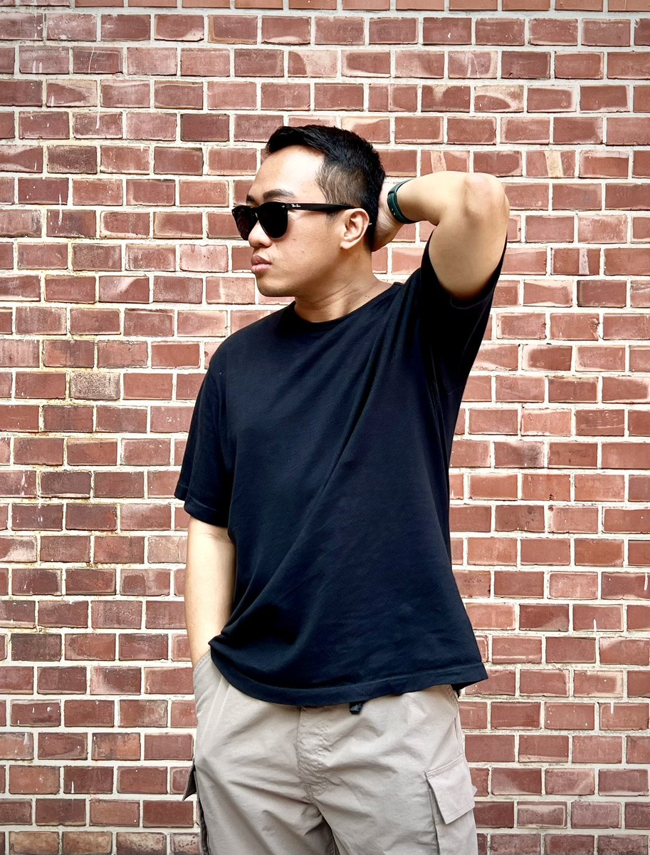 Black and brick 🖤🧱