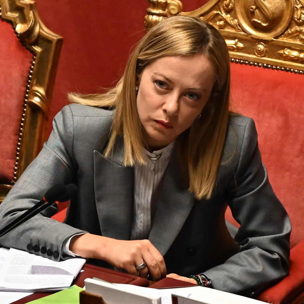 leo_cecchi91's tweet image. E anche la Corte dei Conti nella sua relazione stronca e mette alla berlina il Governo. 

Denuncia salari troppo bassi, e loro tengono bloccato il salario minimo. 

Allarma sui troppi condoni e paci fiscali, e loro ne fanno una a settimana. 

Allerta sui troppi privilegi di…